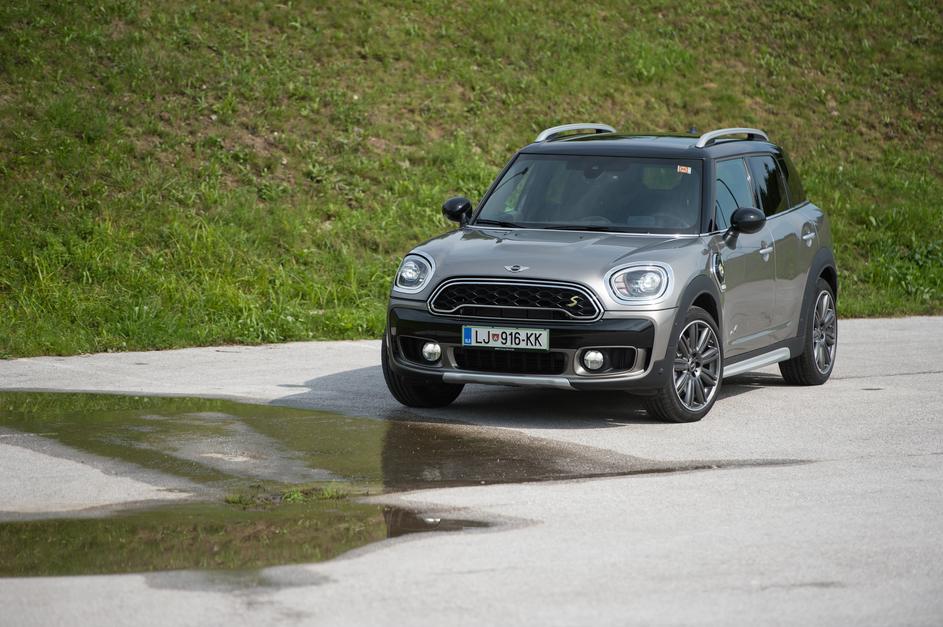 MINI Cooper S E Countryman ALL4.
