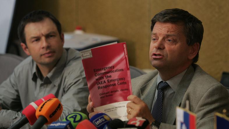 Direktor URSJV Andrej Stritar miri, da nevarnosti sevanja iz Japonske pri nas ni