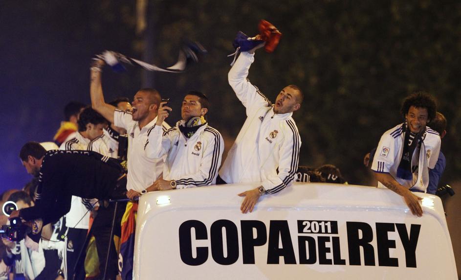 Slavje nogometašev madridskega Reala po zmagi nad Barcelono v finalu kraljevega 