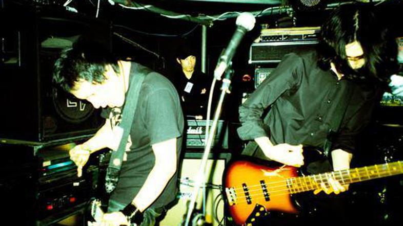 Heaven in Her Arms. Japonsko, čudaško in precizno. (Foto: Thesirenssound.com)