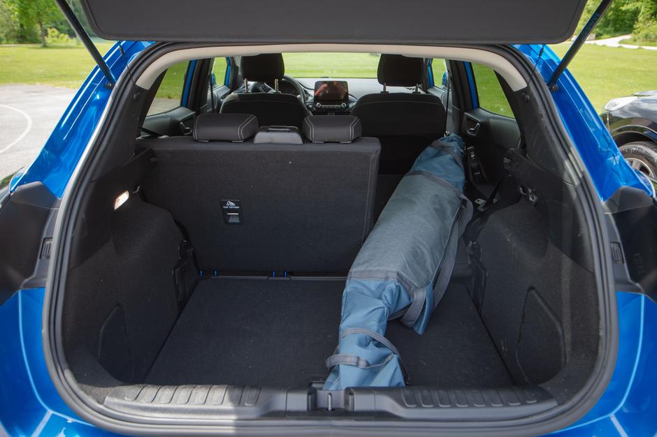 Ford družinski avto primerjava nalaganje prtljage | Avtor: Anže Petkovšek