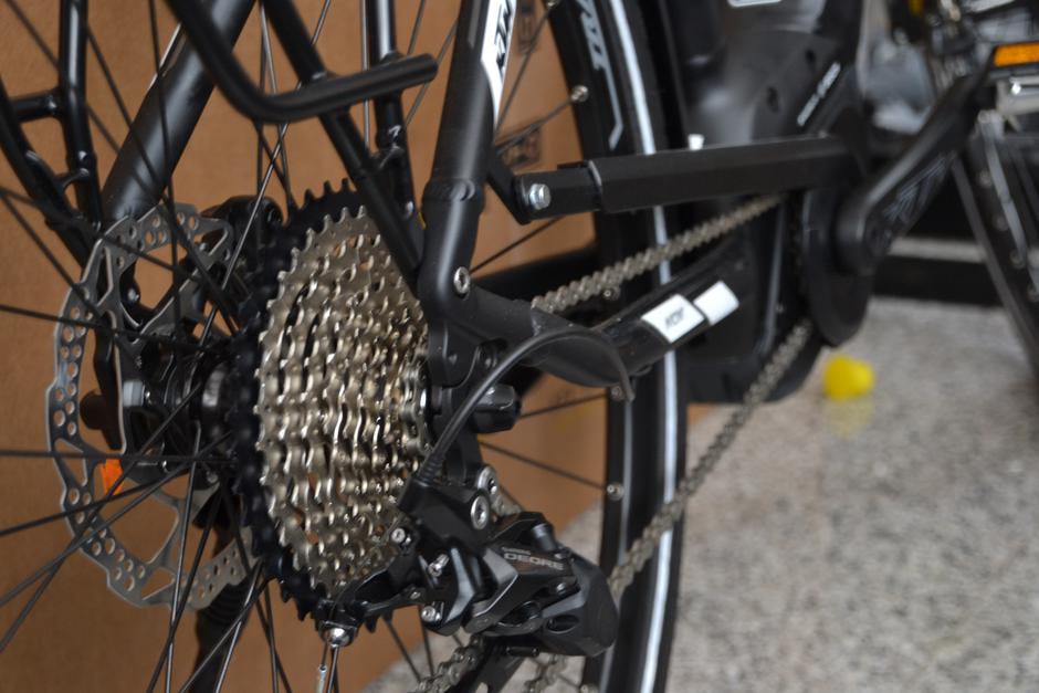 Servis kolesa | Avtor: Gregor Prebil