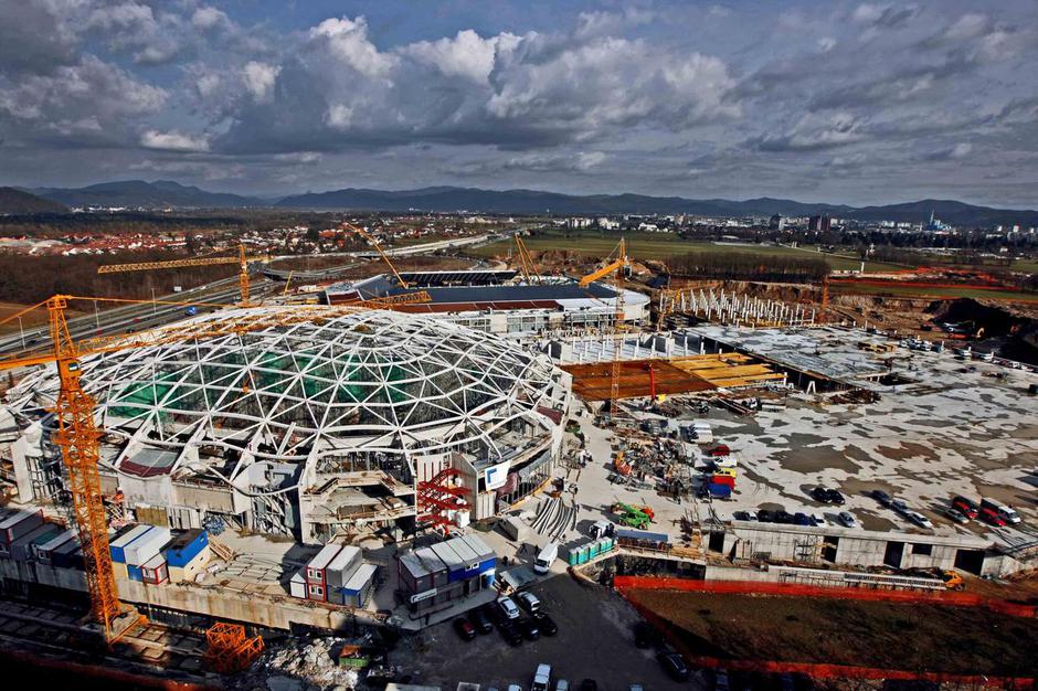 V Športni park Stožice je vloženih le 40 milijonov evrov, zato Grep nujno potreb | Avtor: Žurnal24 main