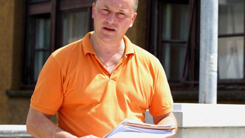 "Te uprave ne obdolžujem, saj ne vem, kaj je naredila. Če pa se je kradlo, to st