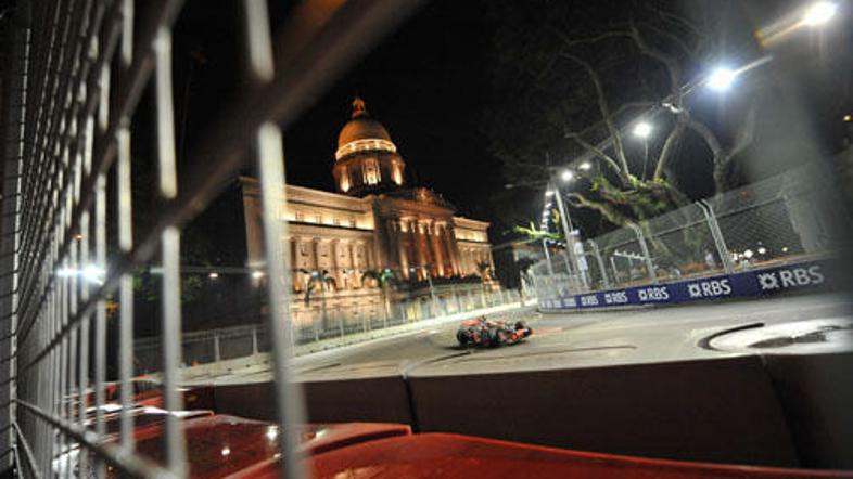 Kulisa v Singapurju je porok za nedeljski spektakel.