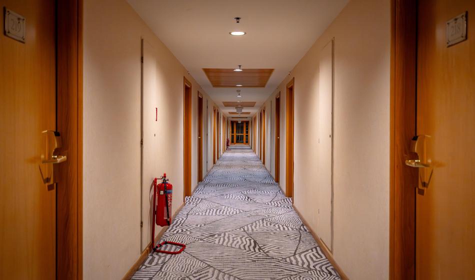 Grozljivka v hotelu: Policisti odkrili mrtvo 16-letnico