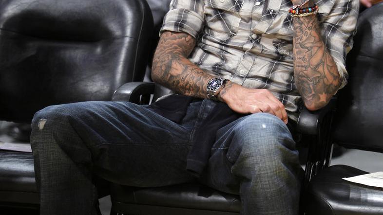 Beckham je razočaran nad svojo sestro in njeno izbiro partnerjev. (Foto: Reuters