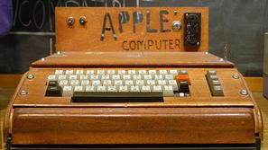 Računalniki iz serije Apple-1 so na trg prišli leta 1976. (Foto: Wikipedia)