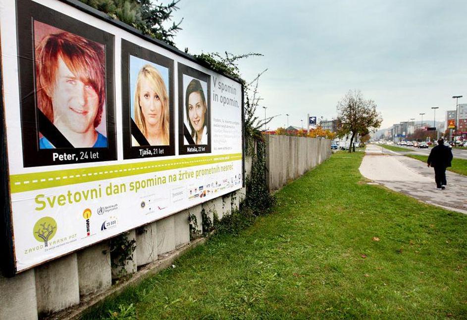 Plakat, arja vas, nesre%C4%8Da