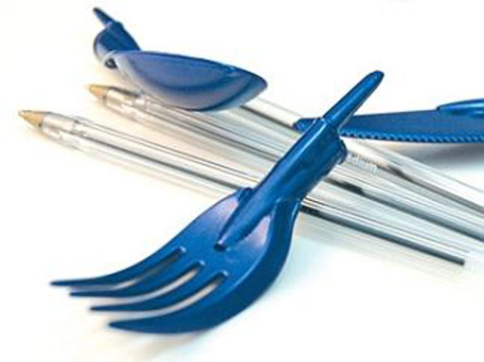 Nožek, vilice, žlica in kuli - štiri v enem!