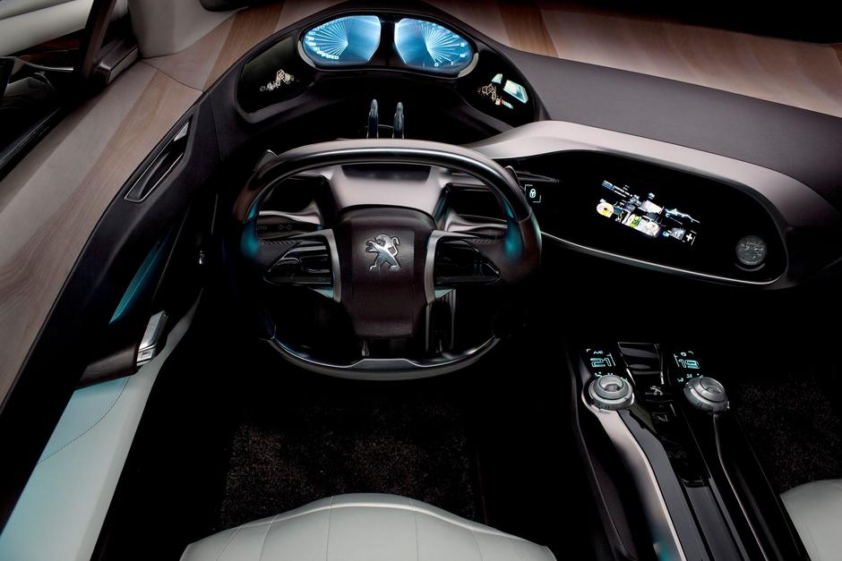 Peugeot i-cockpit | Avtor: Peugeot