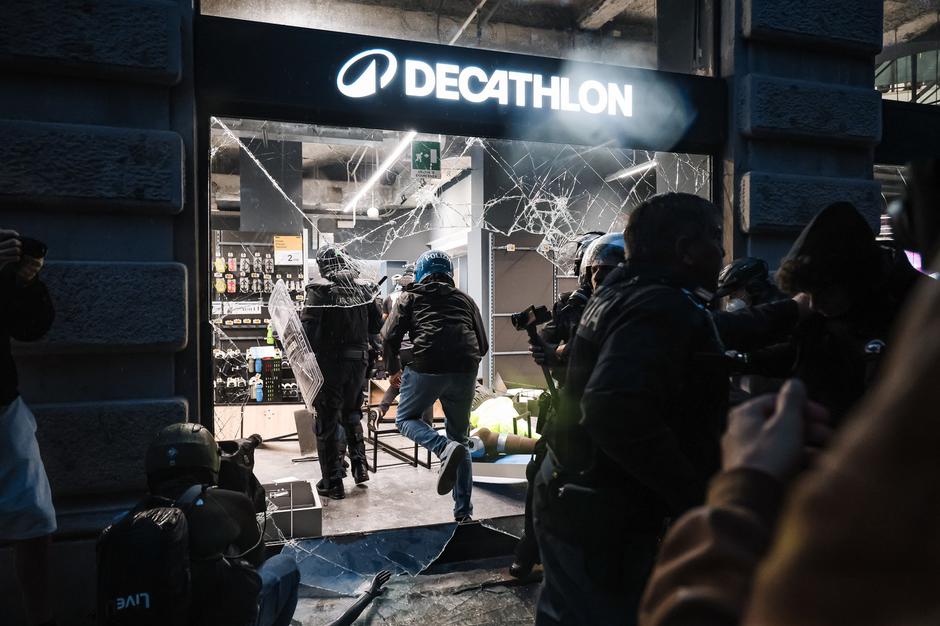 protesti italija milan | Avtor: Profimedia