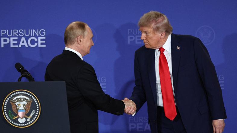 Donald Trump in Vladimir Putin, srečanje na Aljaski 16. 08. 2025