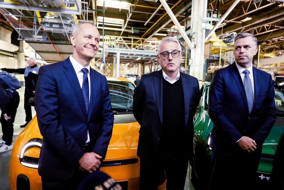 predstavitev proizvodnje Renault Twingo E-Tech electric, jože bele, matjaž hn, gregor macedoni | Avtor: Saša Despot