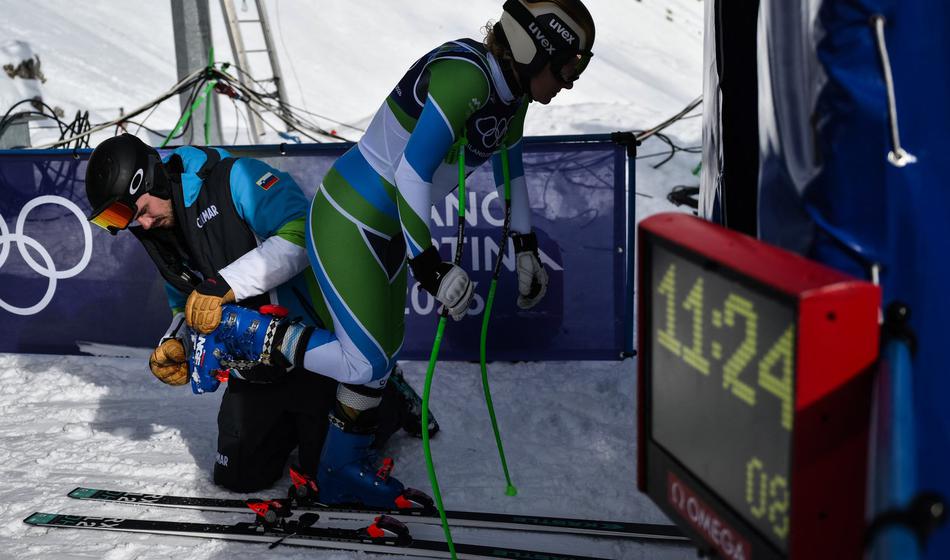 Po padcu Ilke Štuhec prekinili trening