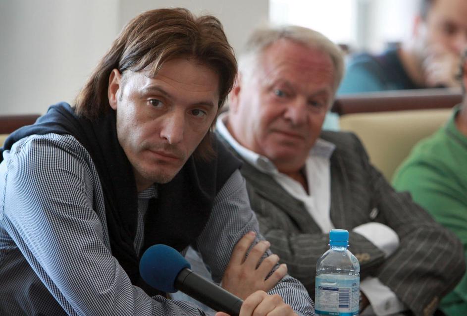 Pavlin konferenca razprava Olimpija Ljubljana klub mikrofon