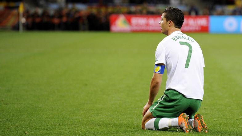 "Pustite me, da trpim sam," je bilo nekaj redkih Ronaldovih besed. (Foto: EPA)