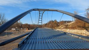 Medvode, Verje, most, brv