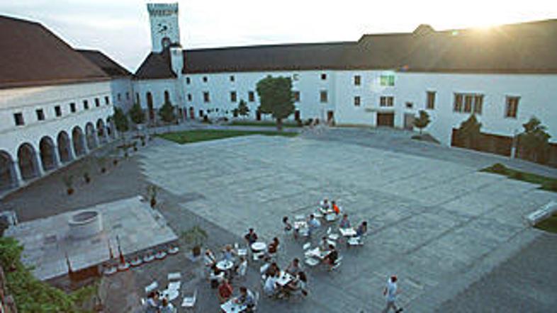 Razstavo na Ljubljanskem gradu je Festival Ljubljana postavil v sodelovanju s Po