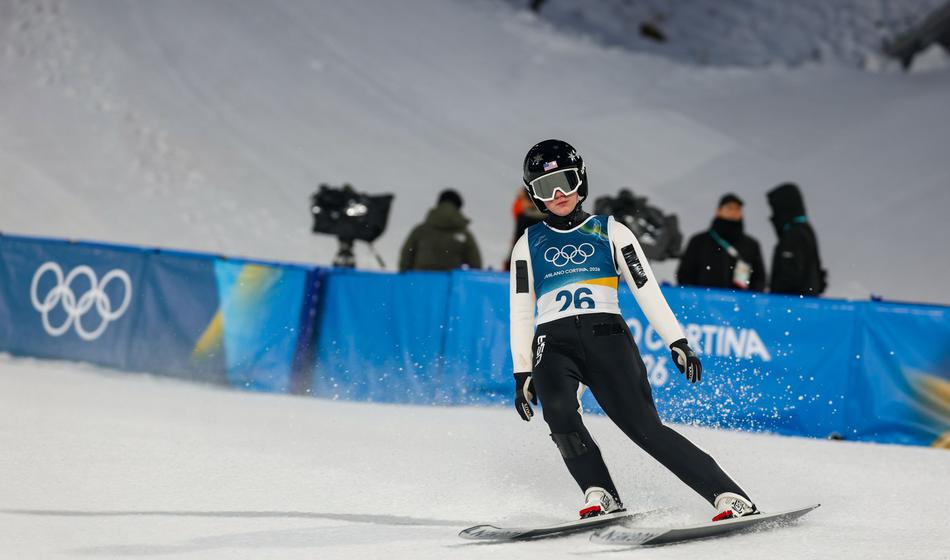 Nesrečna skakalka po skoku kariere prisiljena predčasno končati sezono