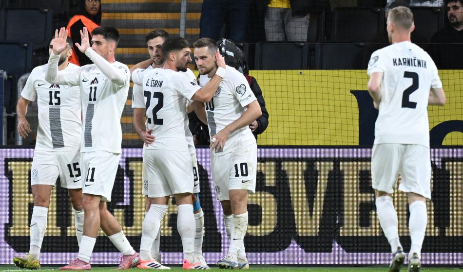 Slovenija zaključila kvalifikacije za svetovno prvenstvo s tekmo proti Švedski, Kek presenetil z začetno enajsterico