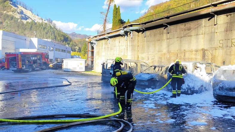 požar parkirišče Hrastnik