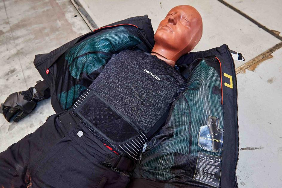 test motorističnih zračnih vreč