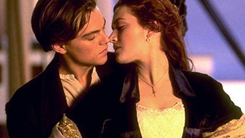 Film Jamesa Camerona Titanic je navdušil tudi zaradi ljubezenske zgodbe med Jack
