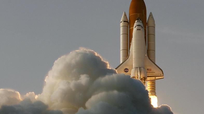 Raketoplani so doslej izvedli 124 poletov v vesolje. Pri tem sta se zgodili dve 