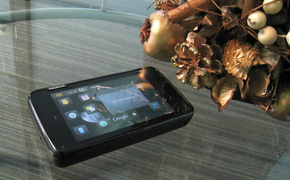 N900 je najprej računalnik, šele nato telefon. (foto: Žurnal24).