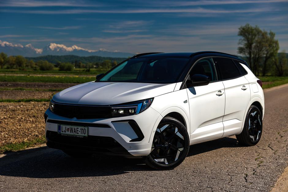 Opel Grandland GSe | Avtor: Saša Despot