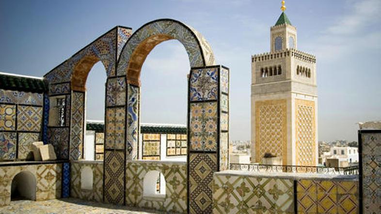 Pisane keramične ploščice lepšajo Tunis.