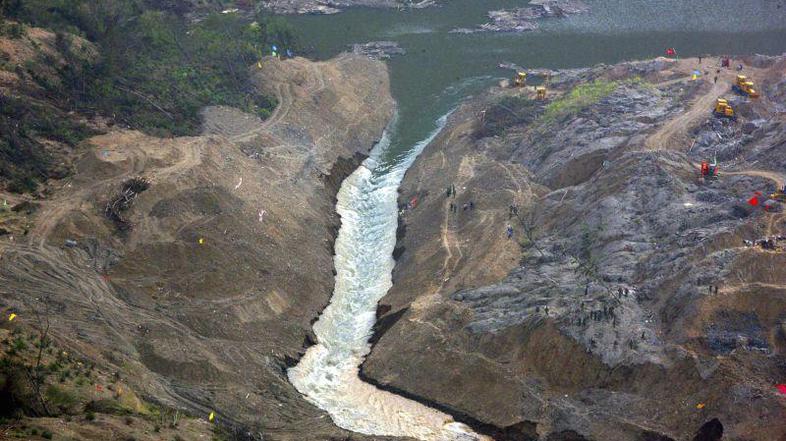 Kitajska je uspela sanirati popotresno jezero.