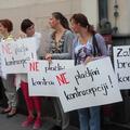 Protest proti doplačevanju kontracepcije