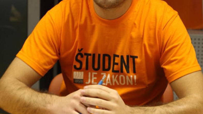 "Štipendije so edini transfer, ki omogoča izobraževanje študentom iz vseh družbe