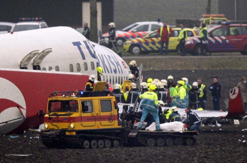 Letalo naj bi strmoglavilo zaradi napake višinomera.