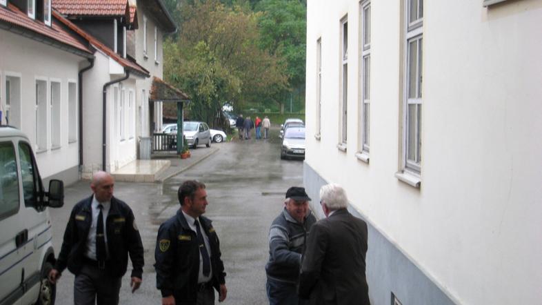 Slovenija 14.10.13, Oto Pikelc, obtozeni na dve leti zapora zaradi poziga, Krsko