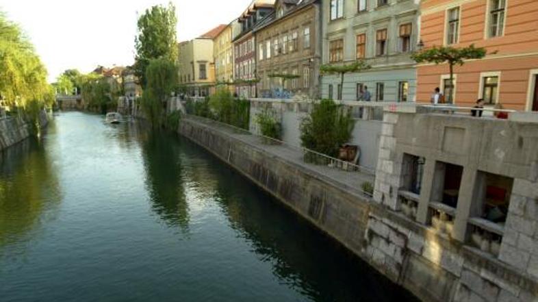 Identifikacija utopljencev še poteka.