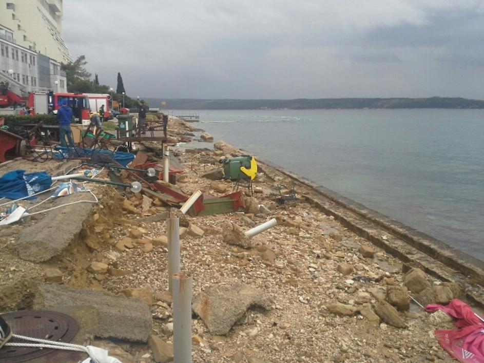 tromba neurje primorska