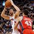 Andrea Bargnani in Kris Humphries