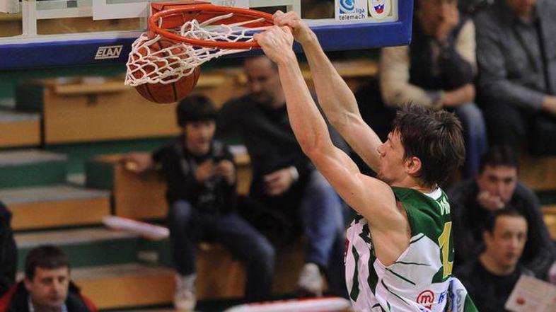 Vidmar je zabijal in v finalu dosegel kar 28 točk. (Foto: KZS/www.alesfevzer.com