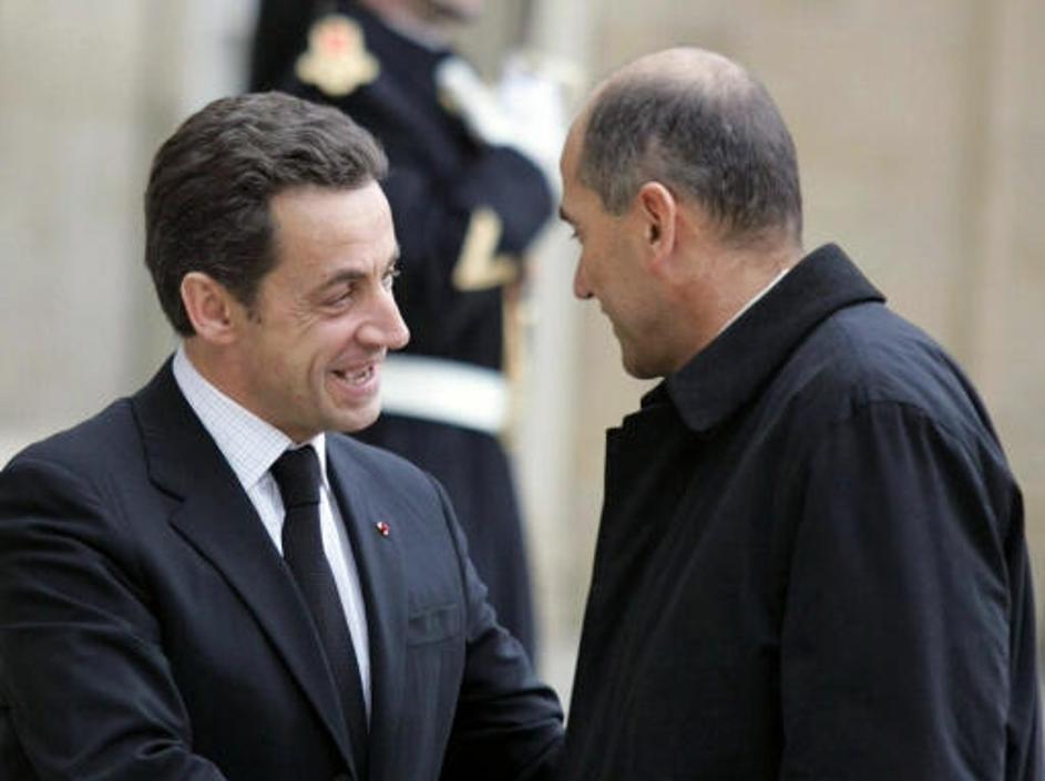 Janša in francoski predsednik Nicolas Sarkozy, ki v tem polletju predseduje EU, 