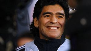 Maradona kljub slabim predstavam reprezentance dobiva nagrade za svoje "delo".