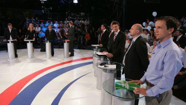 Eno uro in pol trajajoče soočenje je bilo zelo burno z veliko ostrimi debatami m