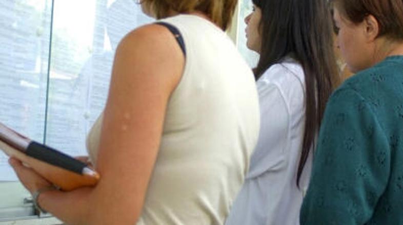 Stopnja registrirane brezposelnosti je bila oktobra pri moških šestodstotna, pri