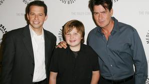 Angus T. Jones, dva moža in pol