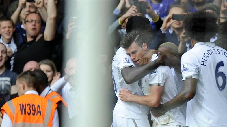 Bale Huddlestone Adebayor Tottenham Hotspur Southampton Premier League Anglija l