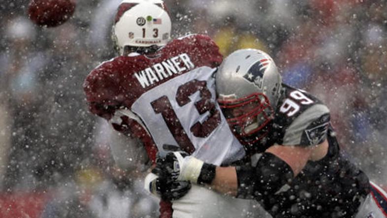 Sneg in nizke temperature so krojile razplet nekaj tekem. Cardinalsi so zamrznil