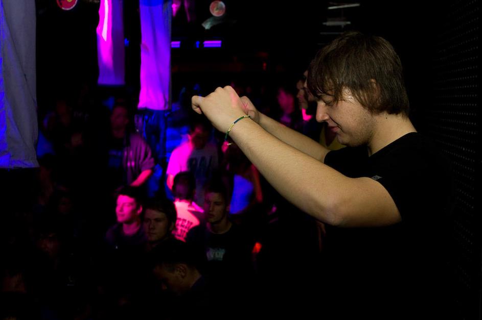 tINI razplesala Štirko