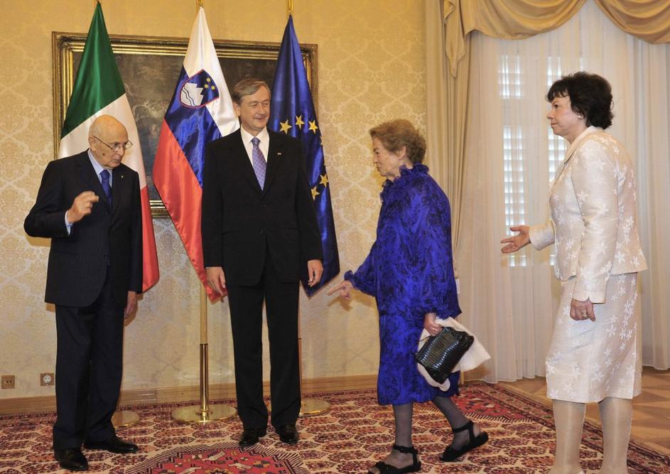 Slovenski predsednik Danilo Türk z ženo Barbaro in italijanski predsednik Giorg
